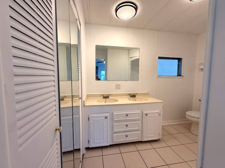 24 Date Ave a Bradenton, FL Mobile or Manufactured Home for Sale